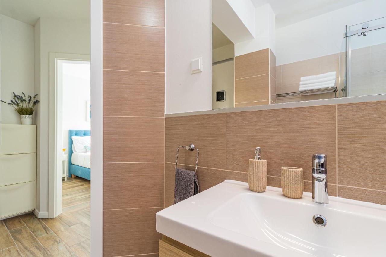 Lovely Istrian Apartment With A Private Swimming Pool And A Charming Garden Banjole Esterno foto